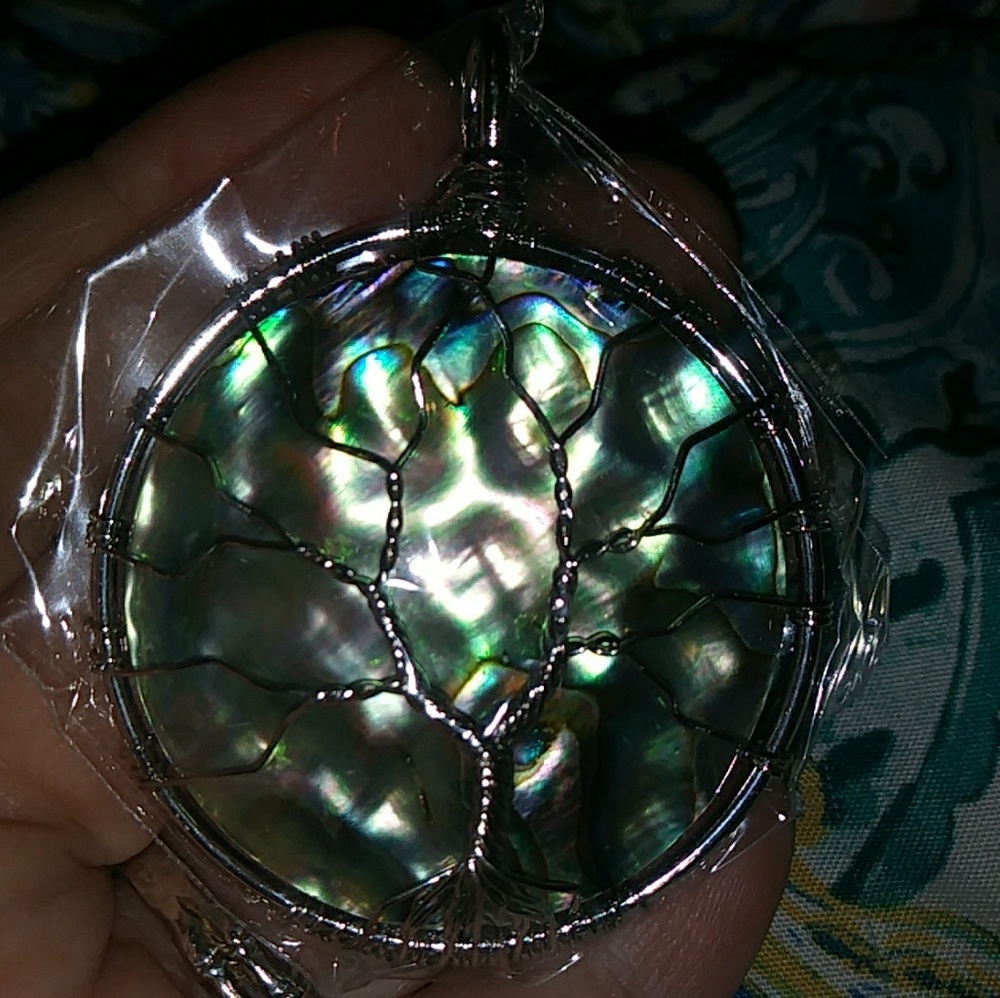 New Zealand Paua shell tree of life - Picture 3 of 8